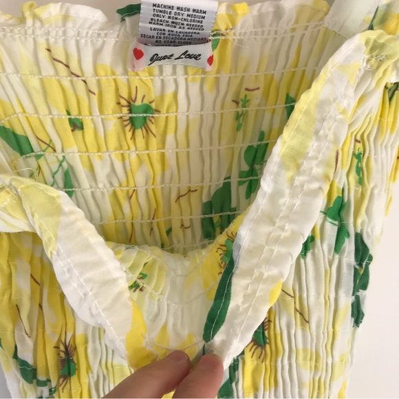 Vintage Floral Midi Sun Dress with Shirred Bodice. - Picture 11 of 14